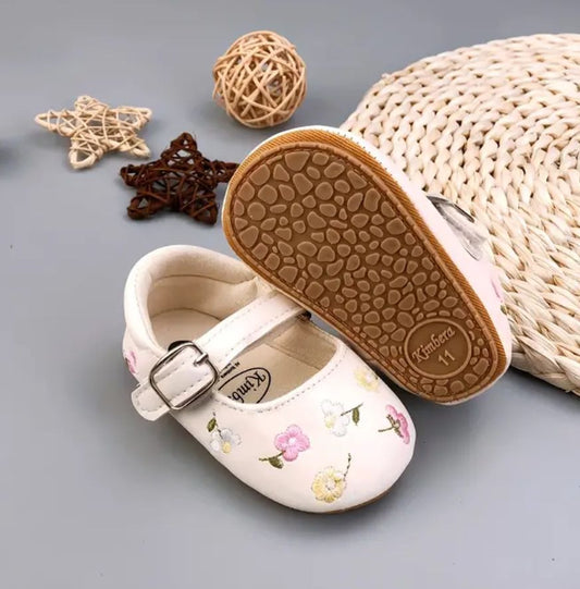 ZAPATOS DE FLORES